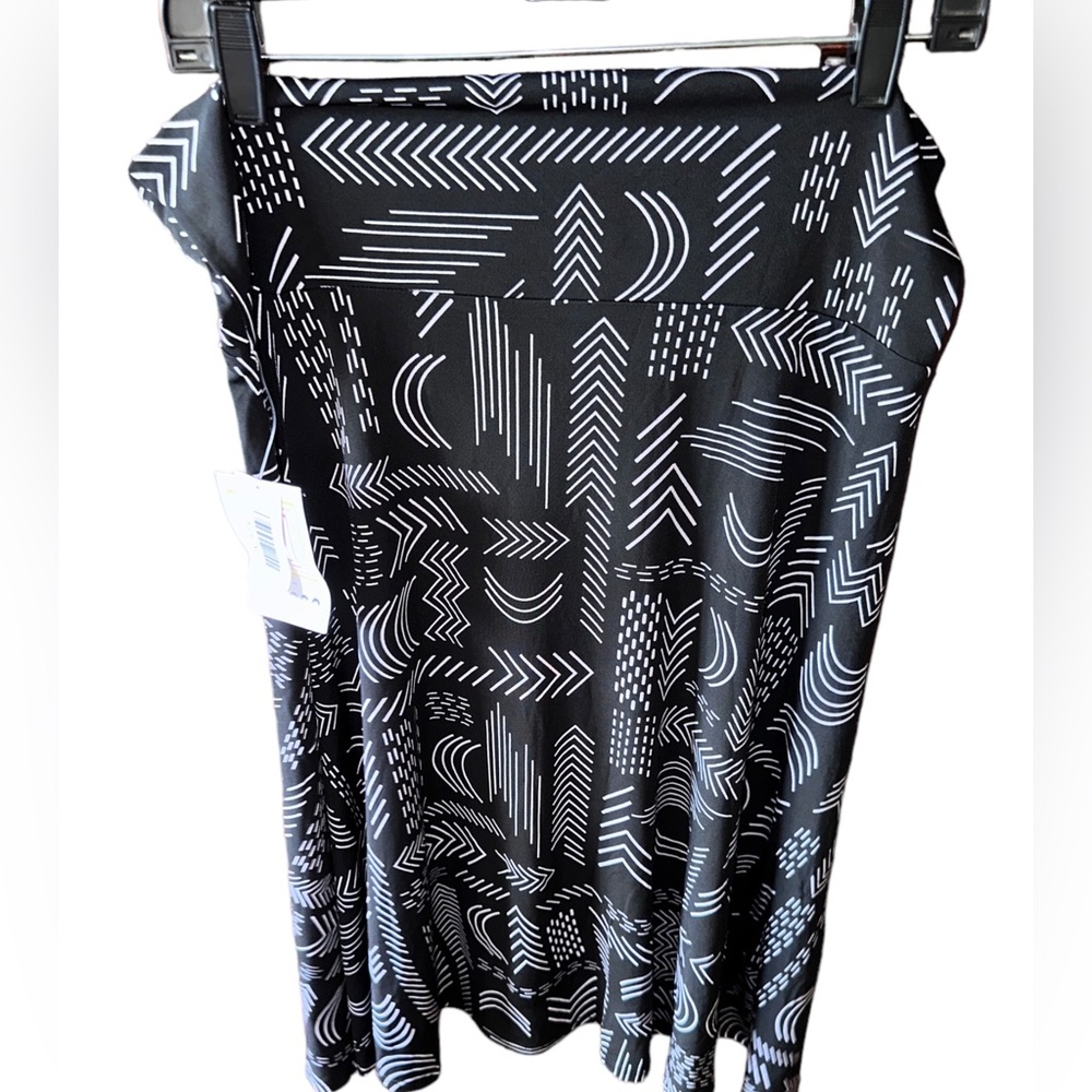 Lularoe XL black and white A line Azure skirt.NWT. Yoga style waistband - Picture 1 of 7